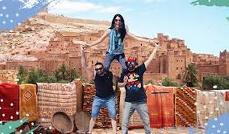 Gira por India y Marruecos