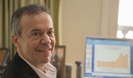 Daniel Artana liberar cepo demanda dólares dividendos atrasados