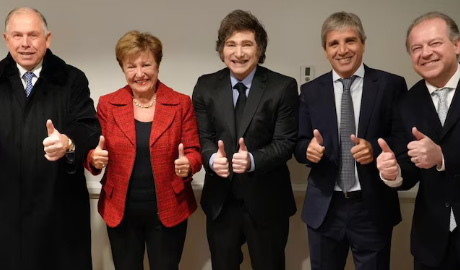 El Gobierno acelera el plan económico y busca obtener fondos frescos del FMI para salir del cepo