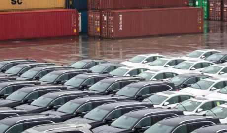 Reducirán impuestos de motos, autos y arancel cero para la importación de vehículos eléctricos