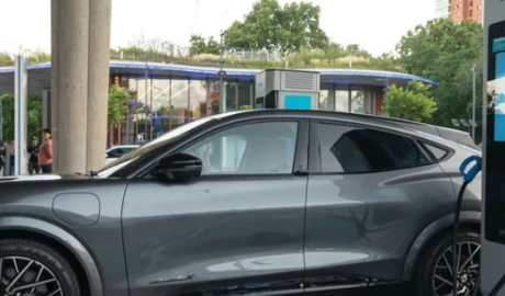 El Gobierno habilitó la importación de 50.000 autos híbridos sin aranceles