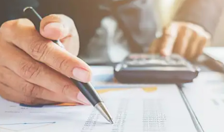 Vamos a un modelo de pleno empleo con alta inflación o a otro con menor inflación pero mayor desempleo