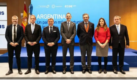 Argentina presentó su estrategia para atraer inversiones ante más de 150 empresarios
