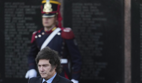 ¿Milei usará el préstamo del FMI para salir del cepo o mantener el dólar hasta las elecciones?