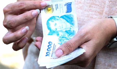 El efectivo pierde protagonismo en la Argentina y anticipan cuánto más podría caer en los próximos años