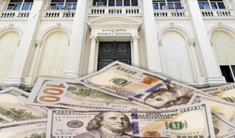 Dólar futuro: la city especula con una posible intervención oficial para acercar la divisa al piso de la banda