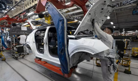 En mayo crecieron la producción y la exportación de autos