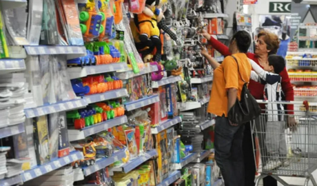 Sector Comercial al Borde del Colapso
