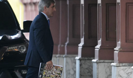 Con tasas más altas, el Gobierno espera evitar presiones al dólar y ahora afronta $38 billones de vencimientos en agosto