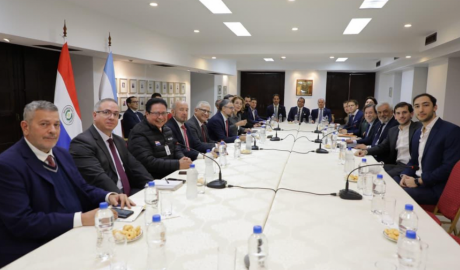 Argentina y Paraguay acuerdan prórroga para la operatoria de alijo en el kilómetro 171 de Paraná Guazú