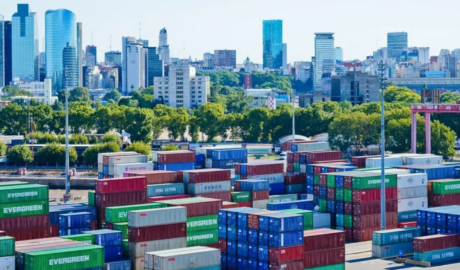 Comercio exterior: importaciones de bienes de capital alcanzan récord y exportaciones son las más altas en 11 años