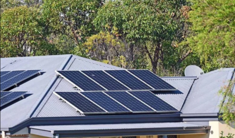 Australia lidera el mundo en la energía solar en la azotea, ahora necesita ponerse al día con cómo administrarlo