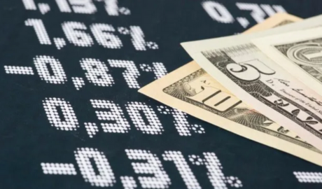 Seleccionar El dólar oficial afloja como primera reacción al anuncio de Economía	
El dólar oficial afloja como primera reacción al anuncio de Economía