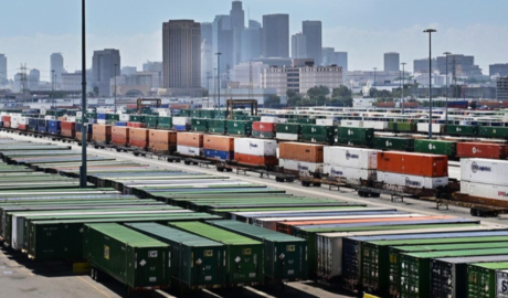 La balanza comercial registra un superávit de USD 1.402 millones en agosto