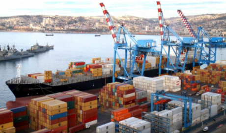 Las exportaciones de Argentina crecen con fuerza, mientras que las importaciones por courier sufren su primer freno