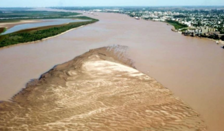 Argentina suspende por 60 días una medida que afectaba a puertos uruguayos y abre un compás de espera