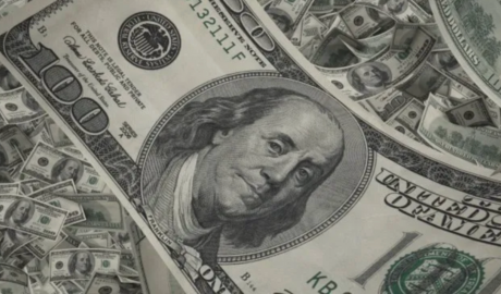 El dólar mayorista amplía su rebote por goteo y en el Banco Nación ya se vende a $1.440