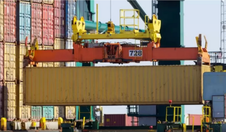 Se disparó la importación de autos y bienes de consumo: los datos clave del superávit de octubre