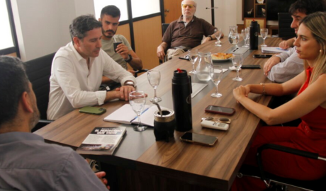 Capitanes y Baqueanos reactivan la ofensiva por la soberanía en la Hidrovía y el empleo argentino