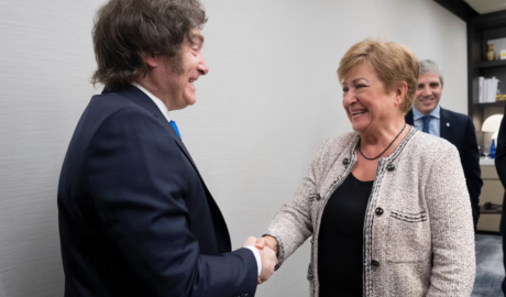 El FMI solicitó a la Argentina un “camino más ambicioso de acumulación de reservas” para acceder a los mercados financieros