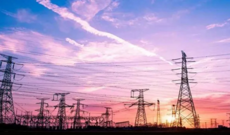 El Gobierno lanzará licitaciones para ampliar la red eléctrica con capital privado