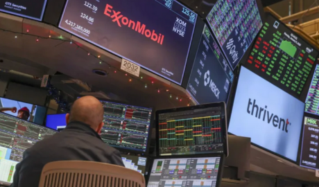 Los bonos argentinos con bajas marginales y las acciones retrocedieron más de 2%