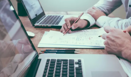 Las exportaciones de servicios se consolidaron y diversificaron el comercio exterior durante 2025