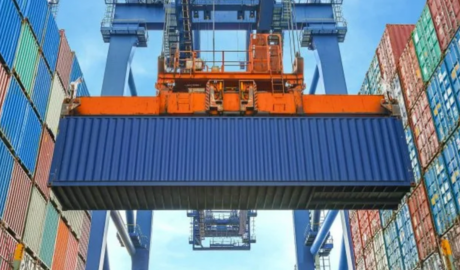 Importaciones de bienes finales: el Gobierno prorroga beneficios fiscales por seis meses