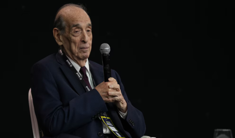 advertencia economista Milei dólares economía