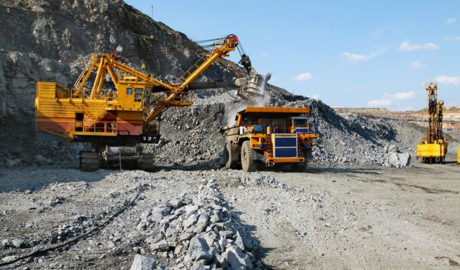 empresas mineras advierten sobre infraestructura inadecuada en el sector energético