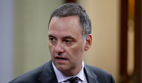 Manuel Adorni reunión política Casa Rosada abril 2026