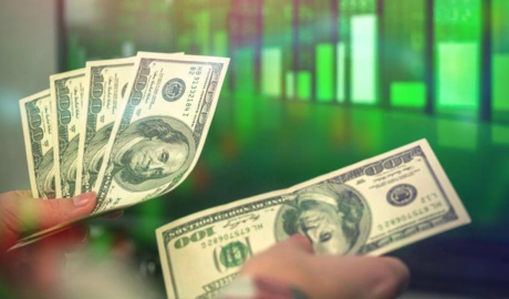 El riesgo país disminuye un 5% y los bonos en dólares
