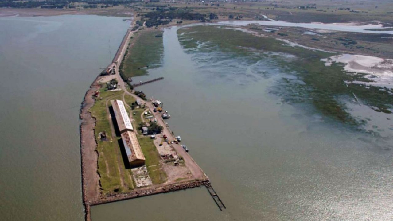 Puerto Rosales entra en la recta final de una ampliación clave