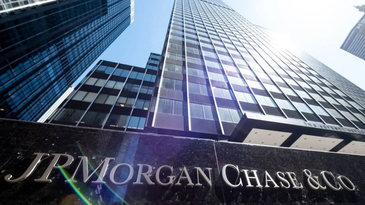 J.P. Morgan advirtió que el programa financiero de 2027 puede sufrir "estrés" en caso de polarización electoral