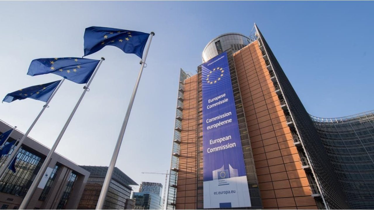 La UE exige que EEUU cumpla con el acuerdo comercial tras la amenaza de Donald Trump a España