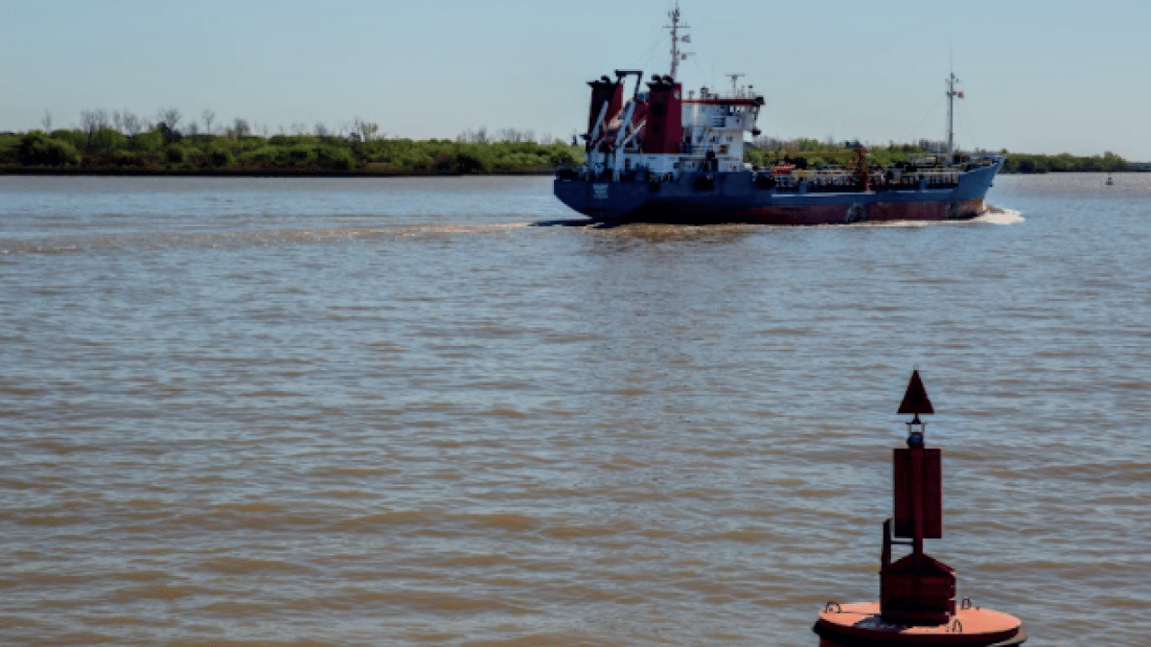 El Gobierno argentino acordó una reducción del 20% en las tarifas de practicaje