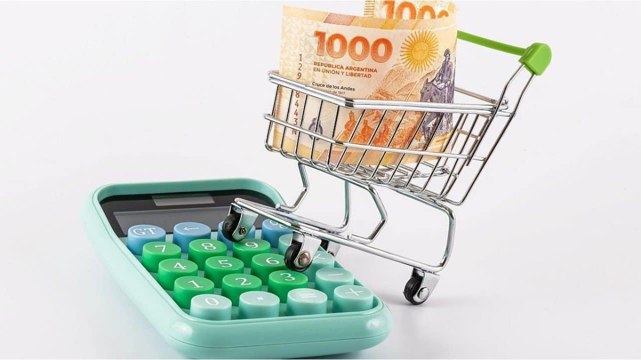 La canasta básica subió 2,2% en julio: Cuanto necesito una familia para no ser pobre