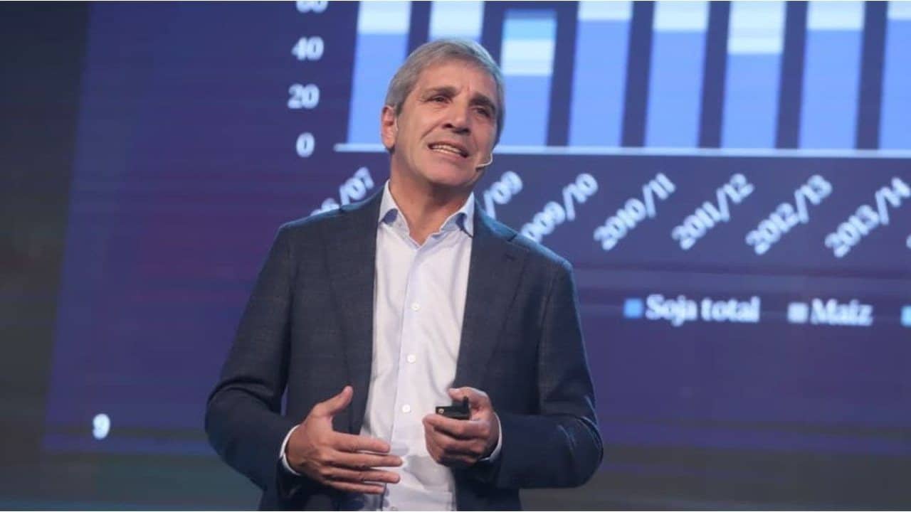 El Gobierno lanza un canje de deuda dólar linked por más de $5 billones