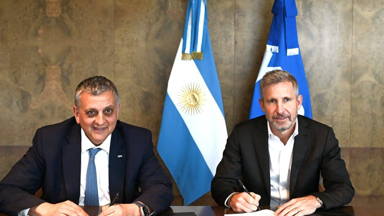 YPF y Entre Ríos firman un acuerdo estratégico para integrarse a Vaca Muerta