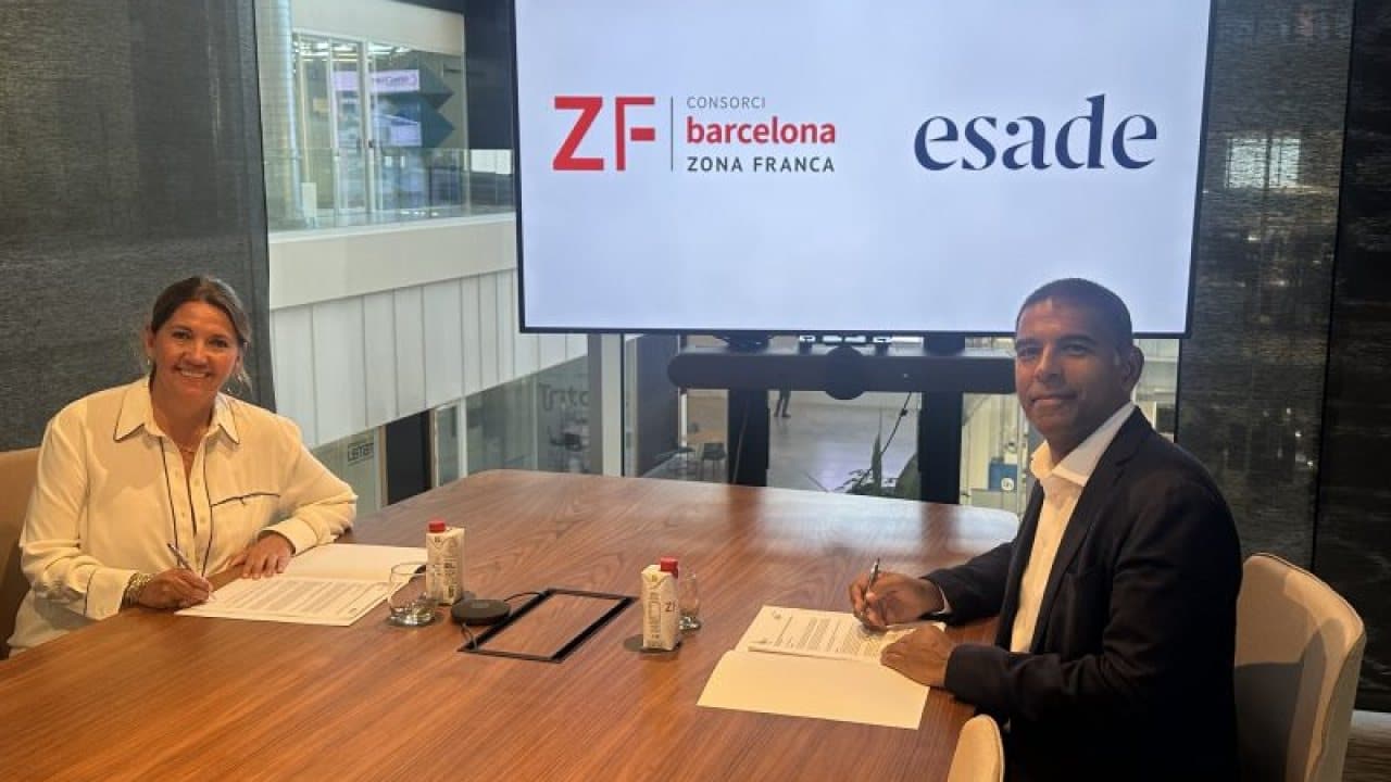 Consorci de la Zona Franca de Barcelona Esade protocolo colaboración