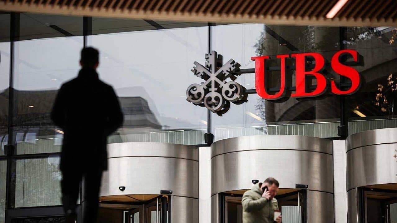 UBS advierte sobre el impacto del empleo y los salarios en las chances electorales de Milei